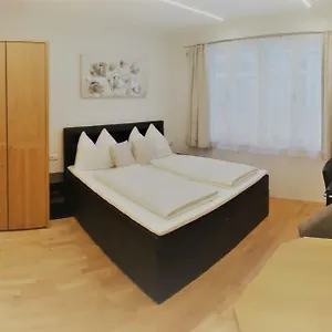 In Mariahilfer Strasse Apartamento