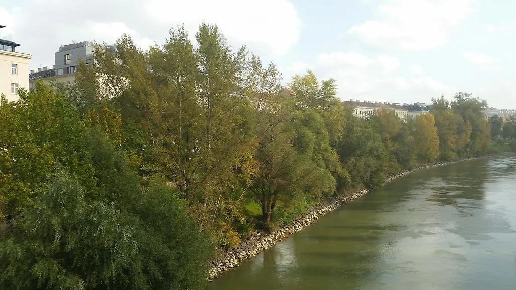 Goldfisch Apartment Am Donaukanal Wien