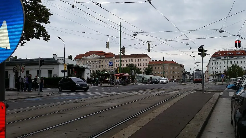 Goldfisch Apartment Am Donaukanal Viena