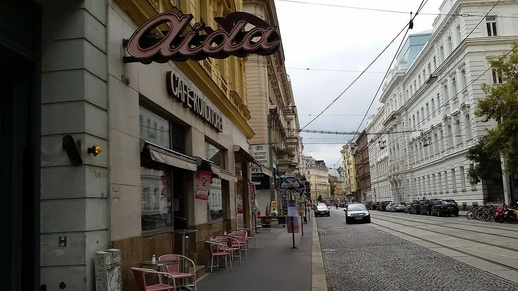 Goldfisch Apartment Am Donaukanal Viena Austria