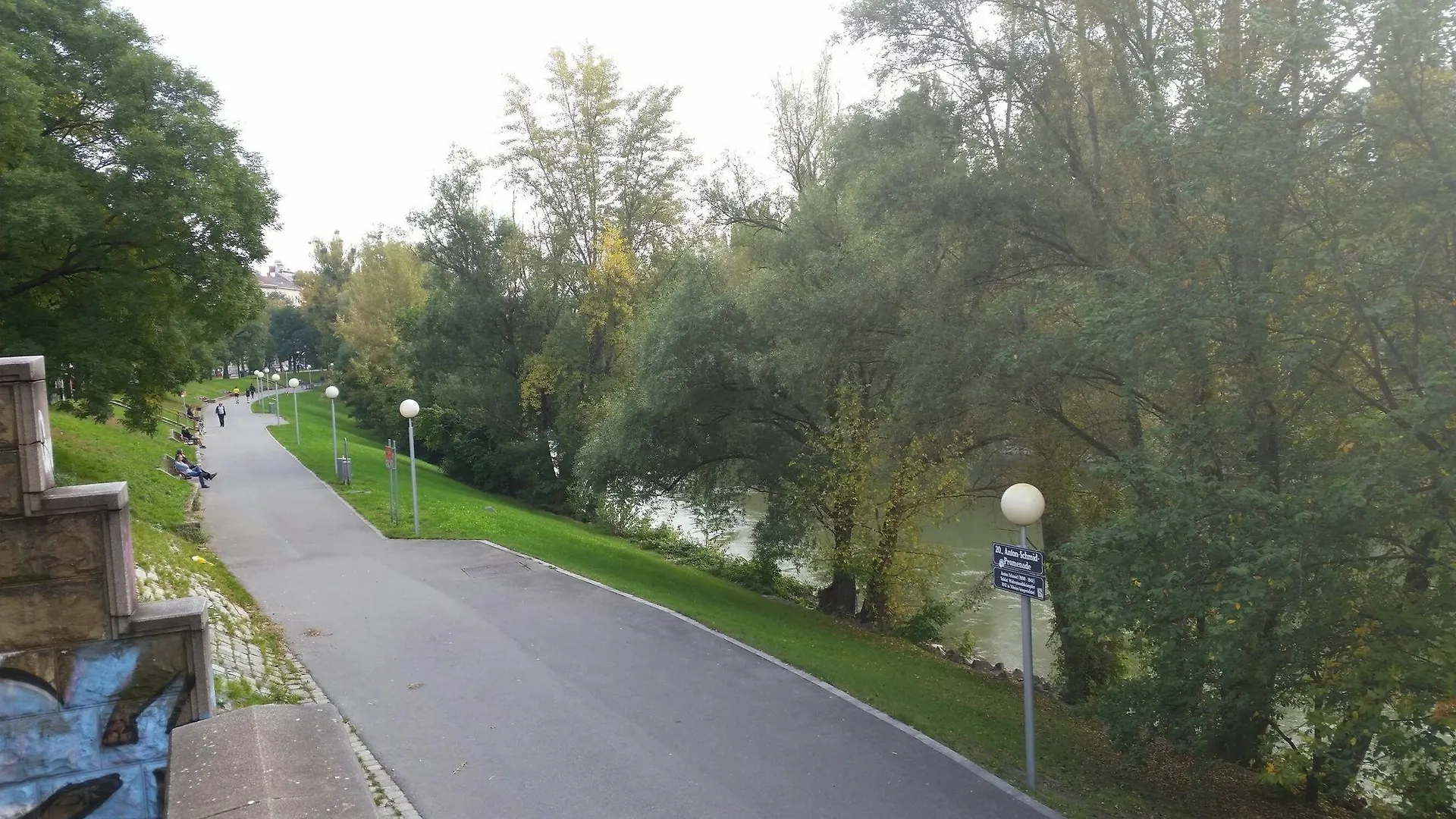 Goldfisch Apartment Am Donaukanal Viena