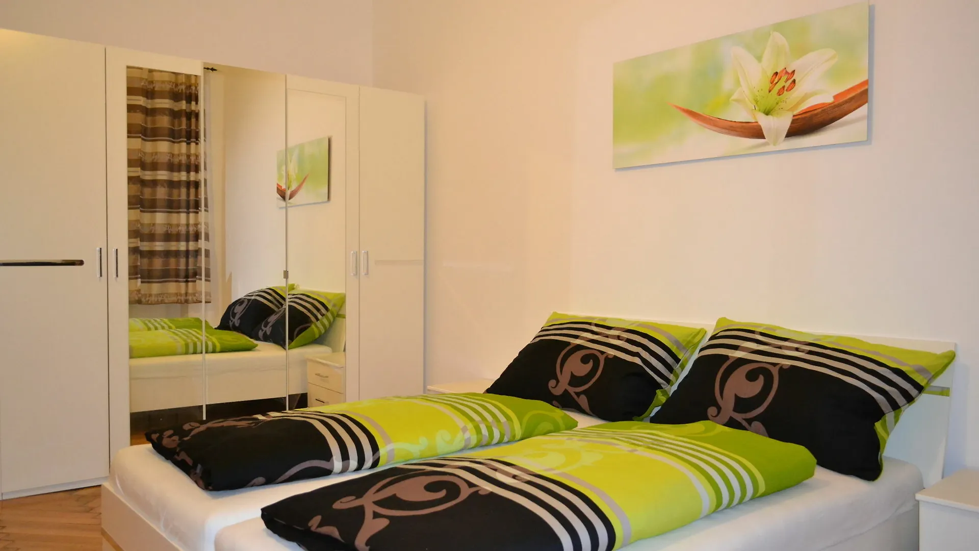 Goldfisch Apartment Am Donaukanal Wien
