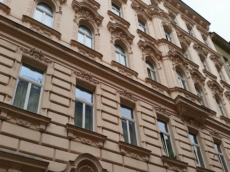 Goldfisch Apartment Am Donaukanal Viena